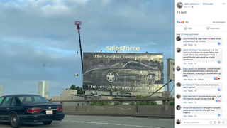 La razón por la que (a veces) hay un Toyota Supra de 1993 en una valla publicitaria de San Francisco